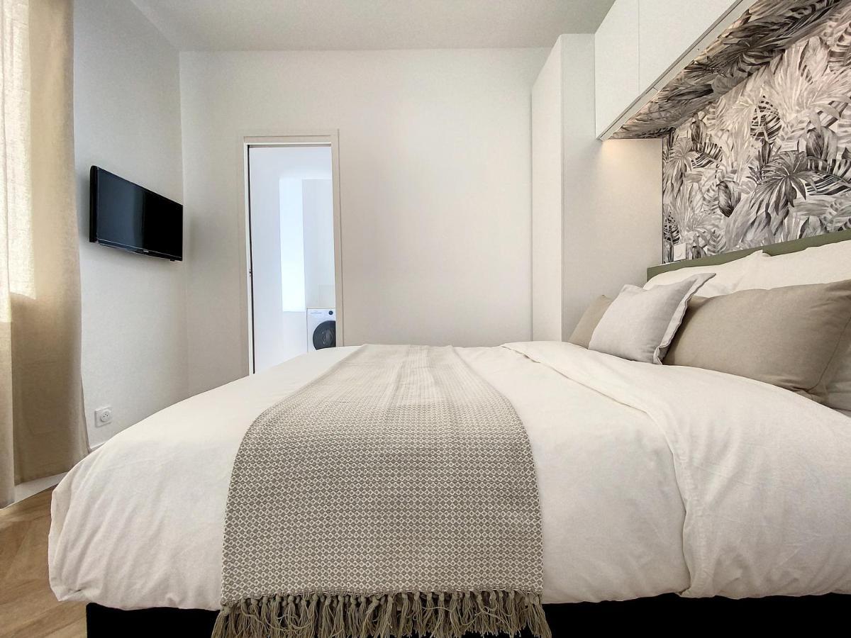 Appartchic - Appartement Standing - Plein Centre & Parking Prive Creon Luaran gambar